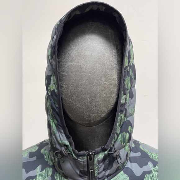 MOOSE KNUCKLES
Marsoui Green Camouflage Jacket - Picture 2 of 9